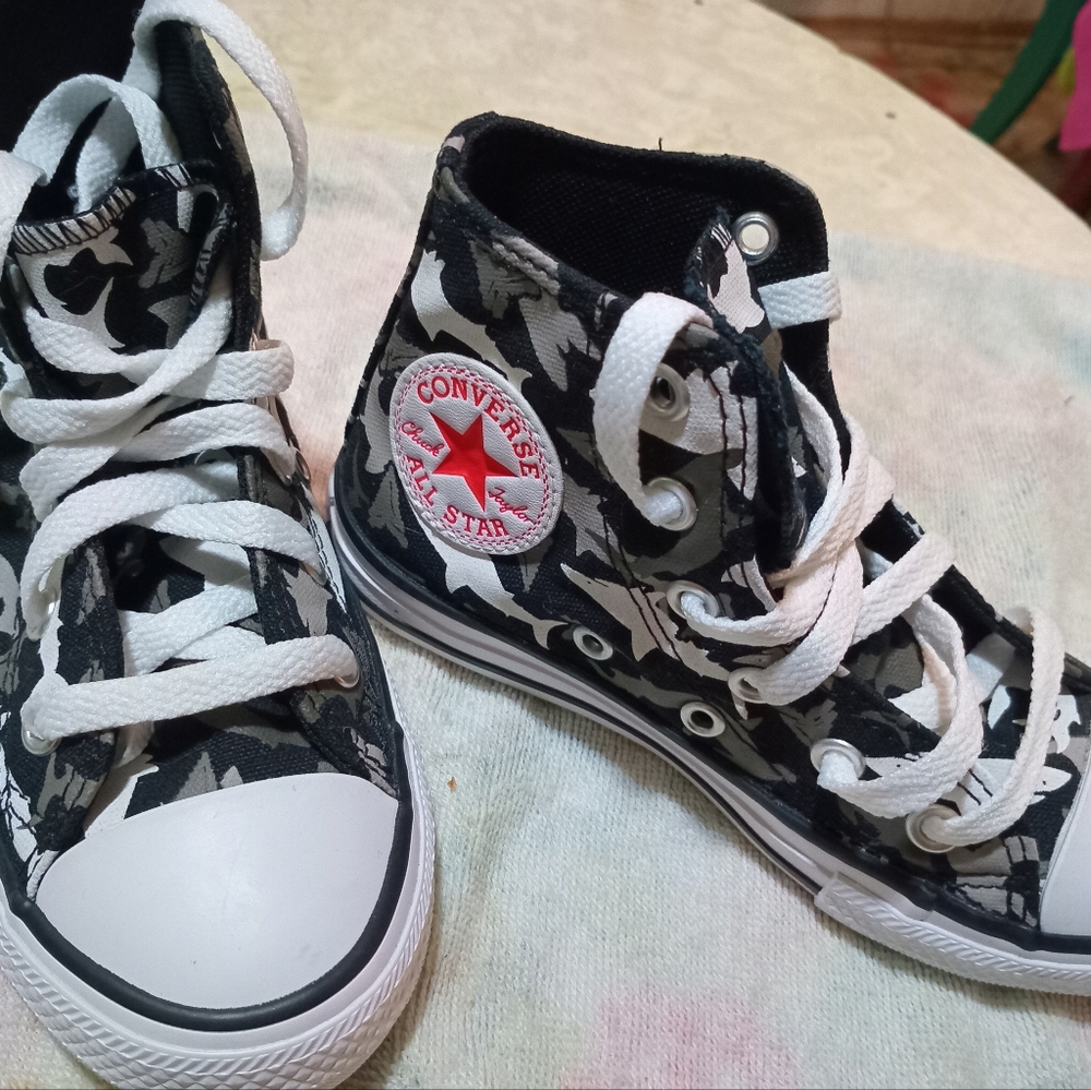 Converse boys shoes